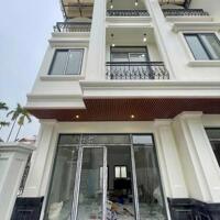bán nhà 56m2-3 tầng ngõ oto vào , nhà hoàn thiện đẹp lung linh gần cầu Đại Thành.Giá 3.65 tỷ .Lh 0986498350