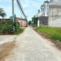 Chủ gửi em lô duy nhất , đất dân đông, sổ hồng riêng, giá 890tr, bao hết phí