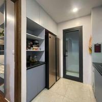 Bán Căn Hộ Chung Cư Home City Trung Kính Quận Cầu Giấy Nhiều Tiện Ích 5,8 Tỷ 71M2 2 Ngủ 2Vệ Sinh