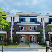Chính Chủ Bán Gấp Căn Biệt Thự 90M2, Shr (1 Trệt 2 Lầu) Giá Bán 2,4Tỷ Gần Cầu Lớn Hóc Môn Và Vành Đai 3