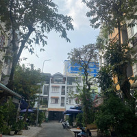 Bán Nhà 1 Trệt, 1 Lầu Kdc Himlam Q7, Dt: 4,5X16,5M Giá Tốt Đầu Tư