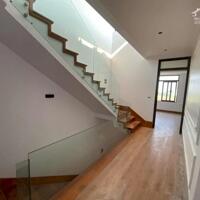 Bán Nhà 4 Tầng 1 Tum Khu TĐC Cao Xanh A. DT:60m2,MT:5m.H:Đông Bắc !!!
