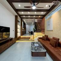 MỞ BÁN VILLA TỰA NÚI, FULL NỘI THẤT, MẶT TIỀN KIỆT 62 THANH HẢI THÔNG RA QUẢNG TẾ.