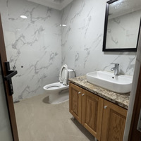Cho Thuê Nhàhẽm Xe Hơinguyễn Bỉnh Khiêm - Vòng Xoay Điện Biên Phủ, Đa Kao, Quận 1 - 80M2, 3 Lầu, 5P 6Wc