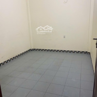 Cho Thuê Nhà Ngõ Phạm Tuấn Tài. Diện Tích: 45M2 X 5 Tầng. Đường Ô Tô Tránh