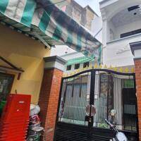 Top nhà vị trí trung tâm 5.6 x 17m 1 trệt 3 lầu Đề Thám Q1 TP.HCM
