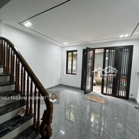 Bán Nhà Long Biên Đối Diện Aeon Mall Ngõ Rộng Nông Ô Tô Đỗ Cửa 32M2 X 5T 2 Thoáng Gần Cầu Vĩnh Tuy