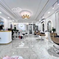 Bán Nhà Mặt Phố Hoàng Cầu, Lô Góc 105M X 5 Tầng, Nằm Cạnh Hồ, Mặt Tiền Rộng Kinh Doanh