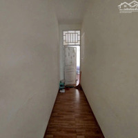 Bán Nhanh Căn Nhà 3 Tầng Đối Diện Dãy Shophouse Chung Cư Giá Bán 6Ty8