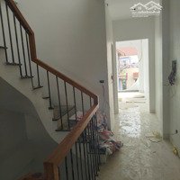 Cần Bán Nhà Dân Xây Độc Lập 46Mx4T Oto Lùi Cửa Ngay Gần Bể Bơi Kdt Thanh Hà