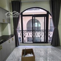 Căn Hộ Studio Mới Hoàn Thiện,Full Nội Thất,Ban Công, Thang Máy, Máy Lạnh Giá Bán 7, 5 Triệu Vạn Phúc City