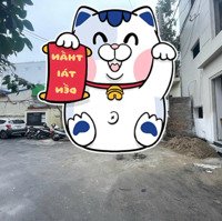 Nhà Phố Trung Tâm Vị Trí Đắc Địa. Có Chỗ Đỗ Oto Ngày Đêm.