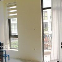 Duplex Mới Xây Ngay Gigamall, Trang Bị Hút Khói, Hút Mùi, Thang Máy, Máy Giặt, Decor Đẹp