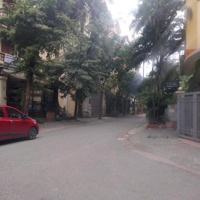 Cho Thuê Nhà Mặt Phố Hoàng Ngân. Diện Tích: 160M2 X 3 Tầng.