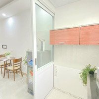 Căn Hộ 30M2 Full Đồ Cao Cấp Nhà Mới Ô Tô Đỗ Tại Hoàng Ngân Chỉ 4 Triệu7