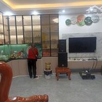 Bán nhanh nhà Bát Khối Long Biên 80m 5T MT5m giá chào 13.5 tỷ gara ô tô thang máy
