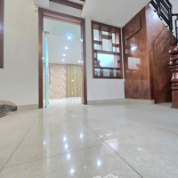 Cho Thuê Góc 2Mt Bàu Cát 3, P. 14, Q. Tân Bình, Dt: 8,5X20M, 1 Trệt 3 Lầu