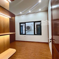 Chính Chủ Bán Nhà 40M2 Dân Xây 4 Tầng Giá Rẻ Nhất Tại Ngọc Thuỵ. Ô Tô Đỗ Cửa, Khu Phân Lô Dân Qđ