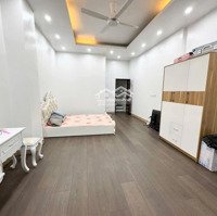 Bán Nr 4 Phòng Ngủ 5 Vệ Sinh 47M2 Tại Thịnh Quang, Đống Đa,10M Ra Ô Tô - Ở Sướng- An Sinh Tốt.