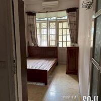 Cho thuê nhà 3 tầng 1 tum, 4 ngủ,3WC Ngõ 189 Thanh Nhàn, đối diện công viên Tuổi Trẻ