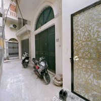 Bán Nhanh Nhà Hào Nam Rẻ Đẹp 4 Tầng 20M2 Mới Tinh, Đủ Nội Thất, Ngõ Sh Quay Đầu, Ở + Cho Thuê Tốt