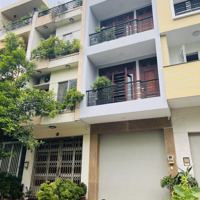 Nhà Phố 2 Lầu Giá Chỉ 20 Triệu - Đường 15M - Nhà Mới Xây
