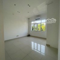 Cho Thuê Nhà Mặt Tiền Đường Nguyễn Hoàng, P. An Phú Q2. 1 Trệt 3 Lầu, Có Pccc, Kinh Doanh Tự Do