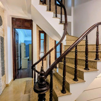 Bán Nhà Dòng Tiền Pháo Đài Láng - 120M - Mặt Tiền Hơn 6.5M, Gần Ô Tô - Chỉ 17 Tỷ Nhỉnh.