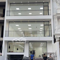 Nhà Hoàng Việt Ngay Khu Khách Sạn Đệ Nhất Q. Tân Bình. Dt: 9X20M, Hầm Trệt 3 Lầu, Giá 70 Triệu