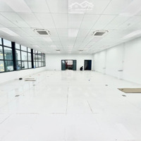 Nhà Hoàng Việt Ngay Khu Khách Sạn Đệ Nhất Q. Tân Bình. Dt: 9X20M, Hầm Trệt 3 Lầu, Giá 70 Triệu