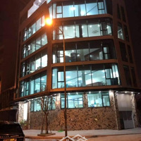 Cho Thuê Tòa Nhà Văn Phòng Phố Tú Mỡ - 2 Mặt Đường Đối Diện Go(Big C Cũ) 160M2 - 6 Tầng - Thang Máy