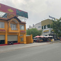 Cho Thuê Nhà Mặt Tiền Số: 26 - 27 - 28 Đường Song Hành, Quận 2, 22X20M, Hầm Trệt 2 Lầu, 400 Triệu/Th