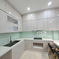 Bán Gấp - Tt Cầu Giấy -Diện Tích40M2X5 Tầng -Mặt Tiền4M- Ngõ Thông - Ba Gác Tránh Nhau - Gần Phố - Tổng 6 Pn