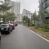 Bán Nhà Sát Phố Lạc Long Quân 40M2X7T, Giá Bán 25 Tỷ, Ô Tô, Full Nội Thất, View Đẹp, Lô Góc 2 Thoáng