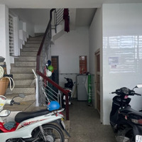 Nhà Đường Tô Hiệu Dt: 5X18M. 2 Lầu 10 Phòng Cho Thuê