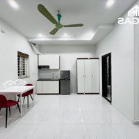 Căn Hộ Studio Cửa Sổ, Diện Tích Rộng Rãi Nằm Ngay Đường Lớn Phạm Văn Đồng