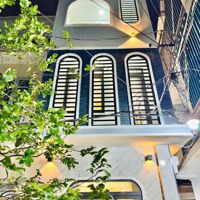 Bán Nhà Riêng Đẹp - Giá Tốt - Nhiều Tiện Ích Tại Đường Lý Chính Thắng, Quận 3, 58M2. Giá Bán 3,45Tỷ.