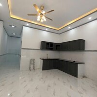 CHỦ NGỘP NGÂN HÀNG NHƯỢNG LẠI CĂN 2 LẦU SHR GIÁP PHƯỜNG TÂN PHONG