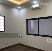 Cho Thuê Nhà Tô Vĩnh Diện- Thanh Xuân 32M2*5T,Thông Sàn, Nhà Mới , Mặt Ngõ , Giá 12 Triệu/Tháng