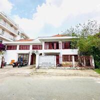 Bán Khuôn Đất Biệt Thự 611m2(20mx30,5m) Fuul Thổ Cư-Cách Trần Não Chỉ 200m-Giá 85 Tỷ TL