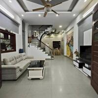 Lô góc Đống Đa, thông khắp ngả, ba gác quay đầu, dt 50m * mt 4,5m, giá nhỉnh 8 tỷ