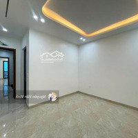 Nhà Đẹp Xây Mới Độc Lập Sân Cổng Khu Phân Lô Trung Lực Lê Hồng Phong 85M2* 4 Tầng