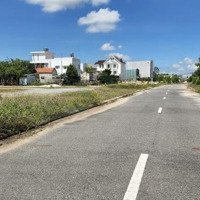 Bán Lô Đất Biệt Thự Ngang 8M Nở Hậu,Ngay Học Viện Cảnh Sát Q.nam-Gía Đầu Tư 1Ty160,Đường Nhựa 17.5M
