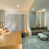Căn Hộ Dịch Vụ Cao Cấp -Vị Trí Siêu Đẹp 10M Ra Mặt Phố Hồ Đắc Di Quận Đống Đa 45M Chào Giá Bán 10.9 Tỷ.