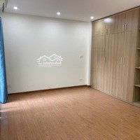 Bán Căn Nhà Mới 4,5 Tầng Tại Ngõ 80 Hoa Lâm Giá Hơn 4 Tỷ Rẻ Nhất Phường Việt Hưng, Long Biên