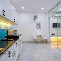 Căn Hộ 1 Phòng Ngủcao Cấp Đường Thích Quảng Đức, Nằm Ngay Vị Trí Trung Tâm Sầm Uất Thành Phố