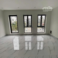 Cho Thuê Nhà Nguyên Căn Tại Sài Đồng - Oto Đỗ Cửa - Nhà Mới Kính Koong - Thích Hợp Làm Vp Kết Hợp Ở