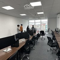 Cho Thuê 100M2 Thông Sàn Làm Văn Phòng Trung Tâm Cầu Giấy Sầm Uất, Gần Nhiều Trường Đại Học