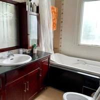 Bán Bt 285M2, 90 Tỷ Tại Phú Mỹ Hưng Siêu Hot Căn Góc 2 Mặt Tiền Gần Công Viên 2Hecta