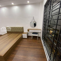 Bán Nhà Nguyễn Văn Cừ, Ôtô, Thang Máy, Ngõ Thông, Full Nội Thất, 8.2 Tỷ